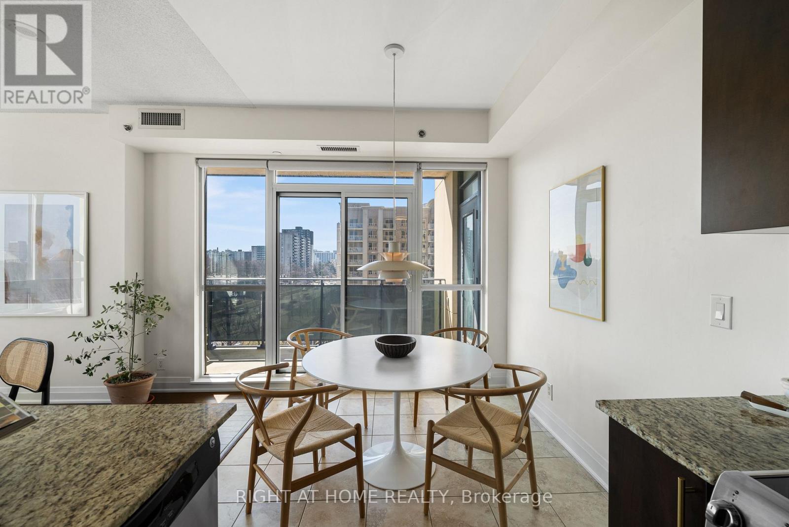 611 - 520 Steeles Avenue W, Vaughan, Ontario  L4J 0H2 - Photo 11 - N12980686