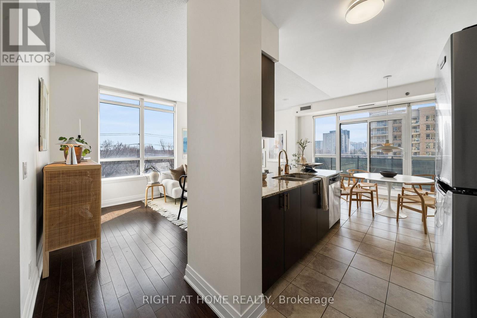 611 - 520 Steeles Avenue W, Vaughan, Ontario  L4J 0H2 - Photo 13 - N12980686