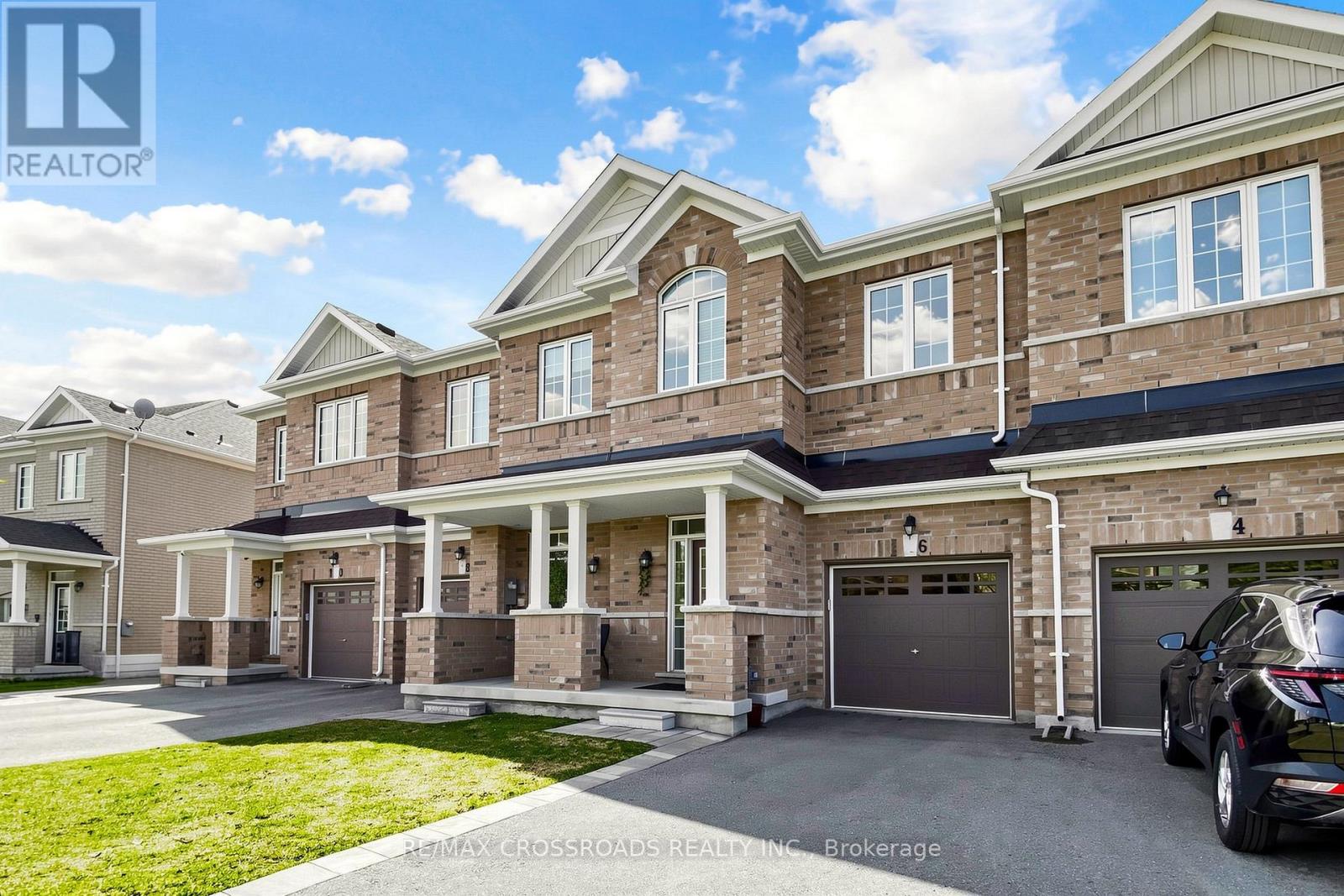 6 Angela Street, Bradford West Gwillimbury, Ontario  L3Z 0A2 - Photo 2 - N12980690