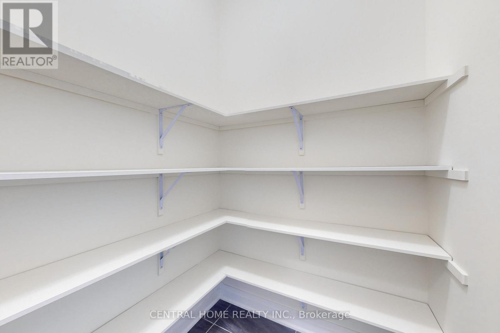 27 Upbound Court, East Gwillimbury, Ontario  L9N 0E5 - Photo 15 - N12980706