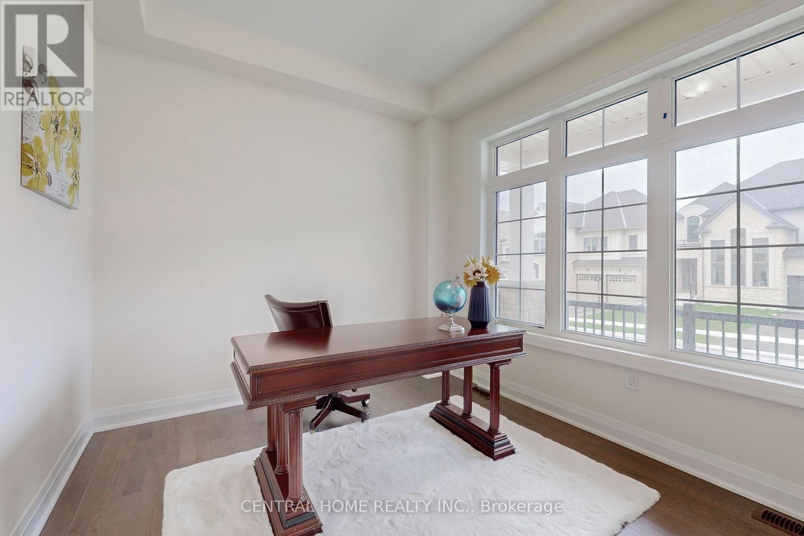 27 Upbound Court, East Gwillimbury, Ontario  L9N 0E5 - Photo 4 - N12980706