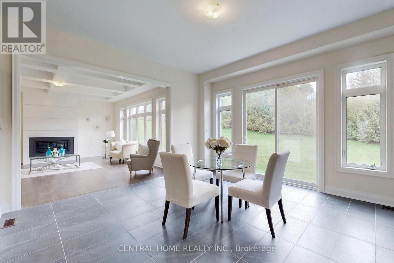 27 Upbound Court, East Gwillimbury, Ontario  L9N 0E5 - Photo 9 - N12980706