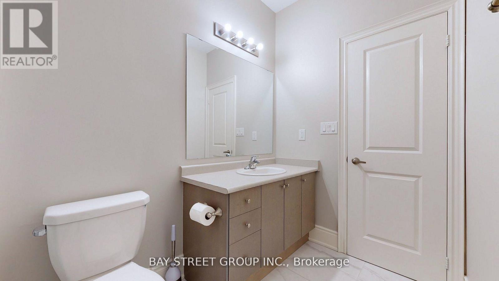 423 Threshing Mill Boulevard, Oakville, Ontario  L6T 0T4 - Photo 25 - W12980702