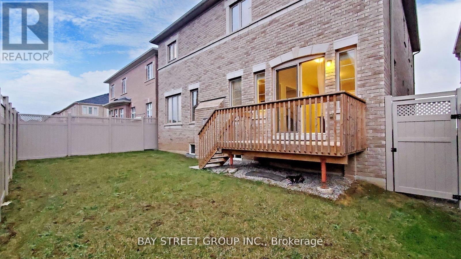 423 Threshing Mill Boulevard, Oakville, Ontario  L6T 0T4 - Photo 27 - W12980702