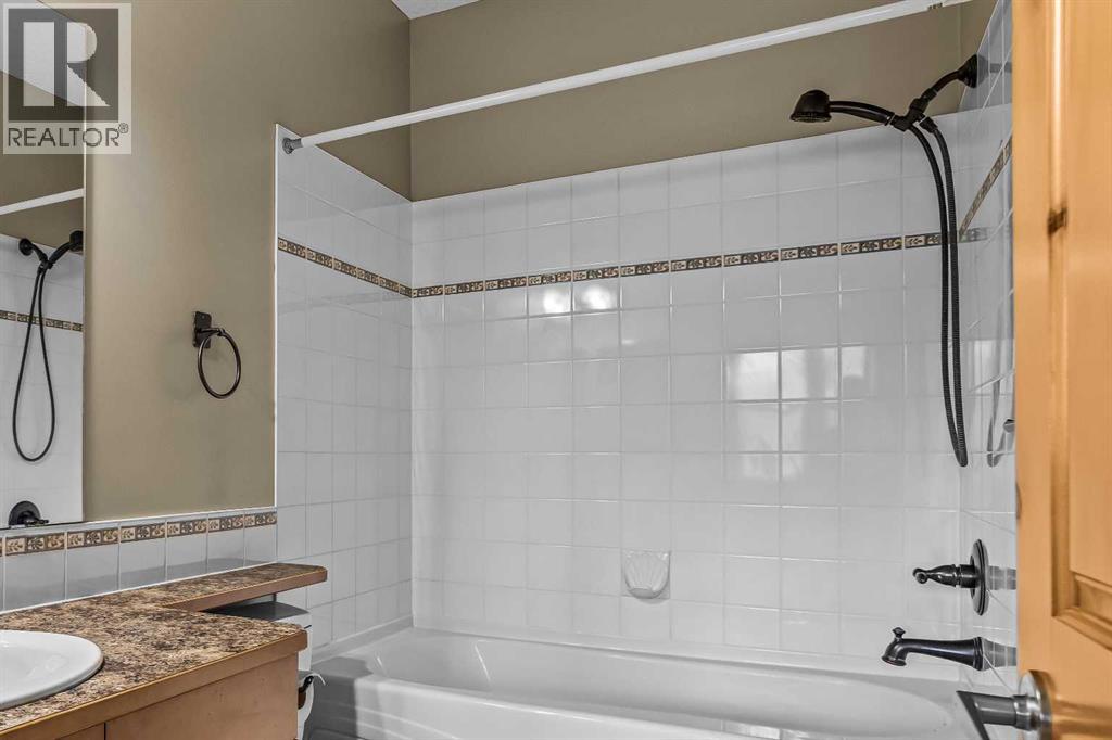 202, 70 Dyrgas Gate, Canmore, Alberta  T1W 3J6 - Photo 26 - A2299757