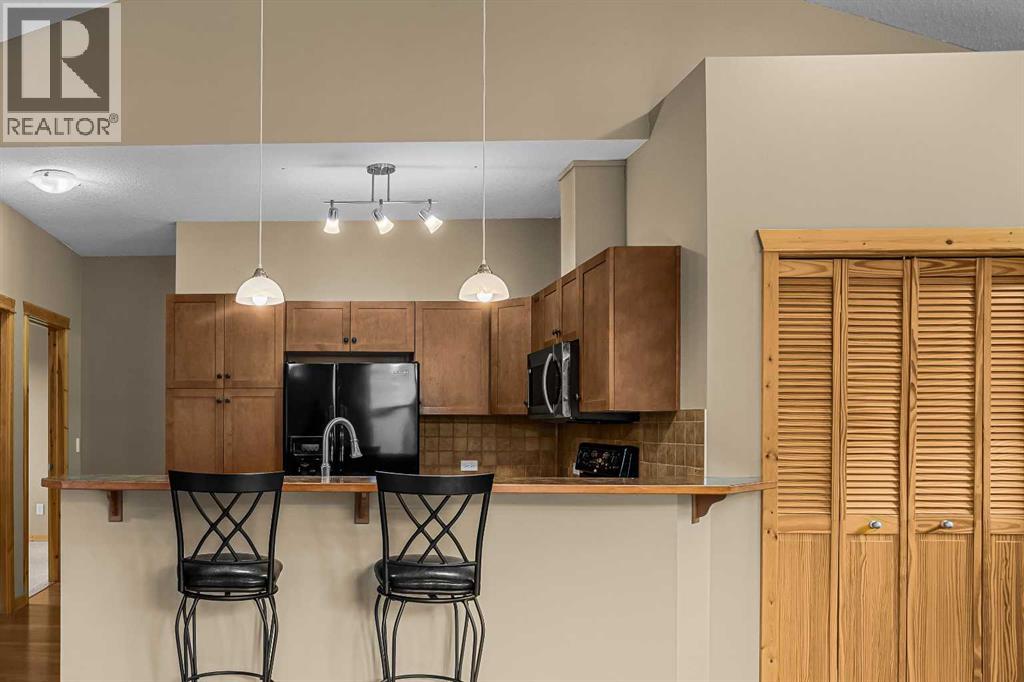 202, 70 Dyrgas Gate, Canmore, Alberta  T1W 3J6 - Photo 13 - A2299757