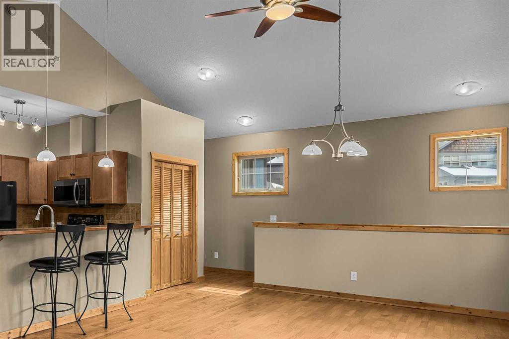 202, 70 Dyrgas Gate, Canmore, Alberta  T1W 3J6 - Photo 8 - A2299757