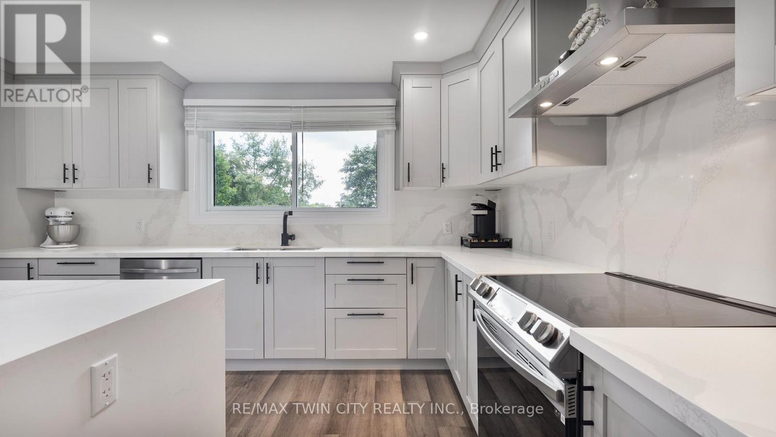 1651 Villa Nova Road, Norfolk, Ontario  N0E 1Z0 - Photo 9 - X12980688