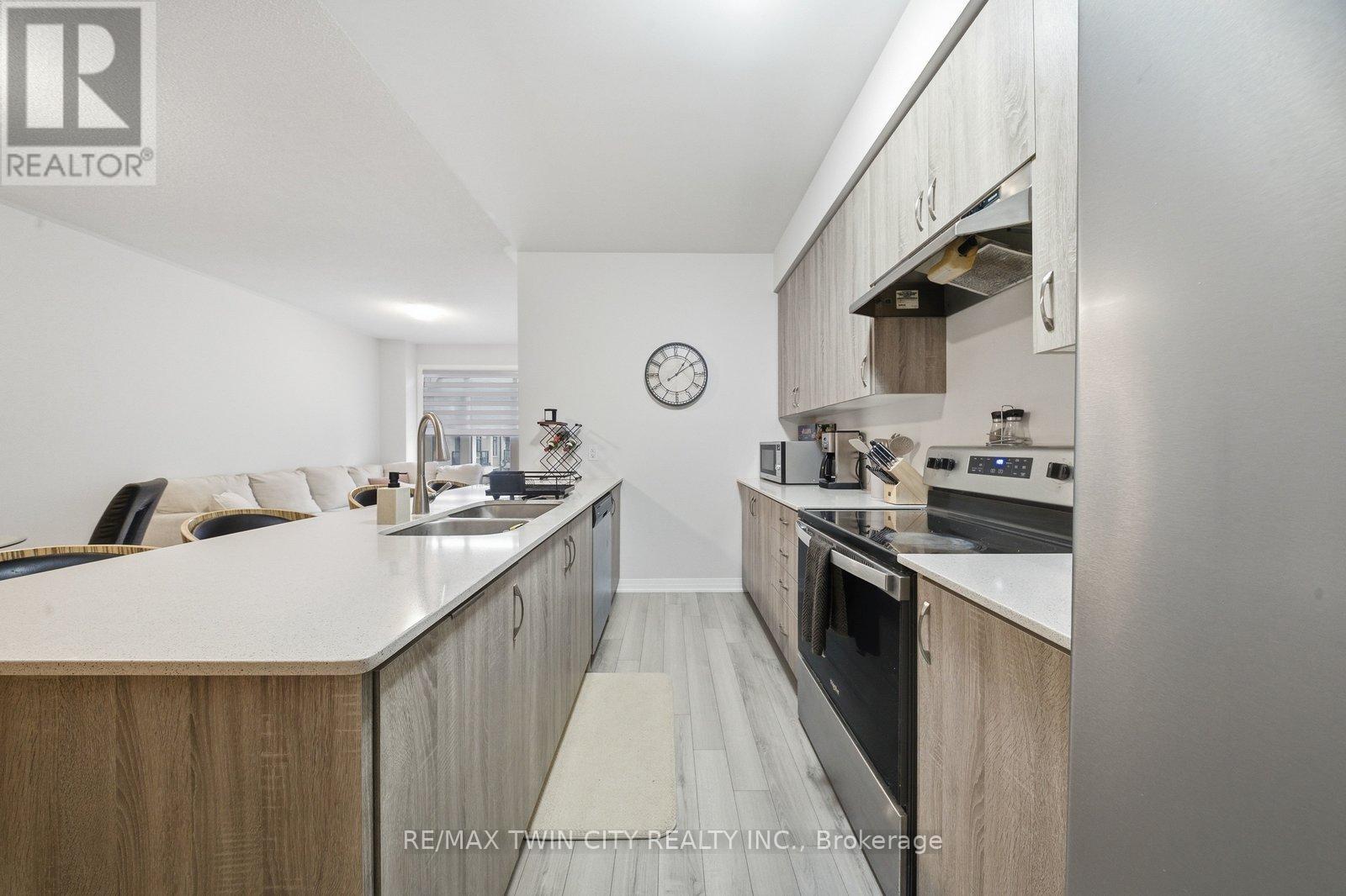 1113 - 585 Colborne Street E, Brantford, Ontario  N3S 0K4 - Photo 14 - X12980708