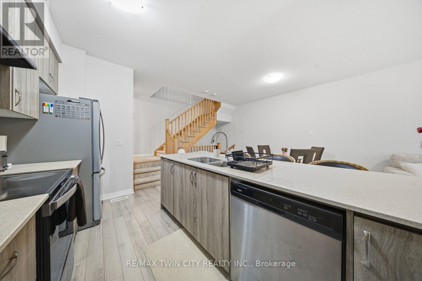 1113 - 585 Colborne Street E, Brantford, Ontario  N3S 0K4 - Photo 15 - X12980708