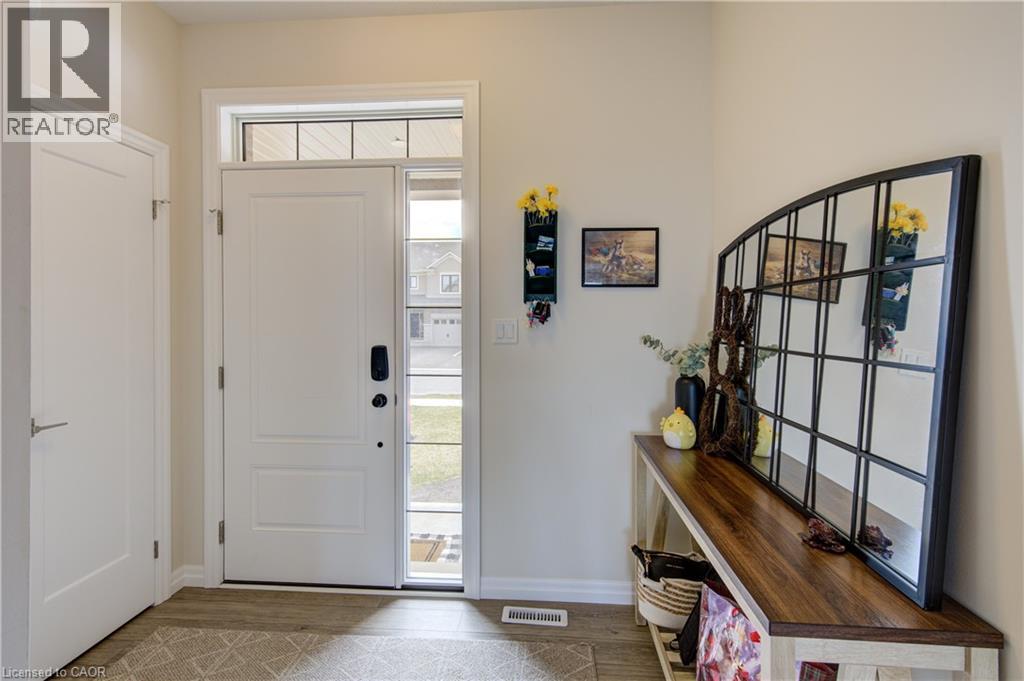 38 Canary Street, Tillsonburg, Ontario  N4G 0K3 - Photo 4 - 40817993