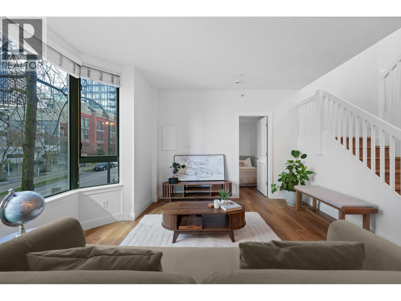 203 1238 MELVILLE STREET, Vancouver, British Columbia