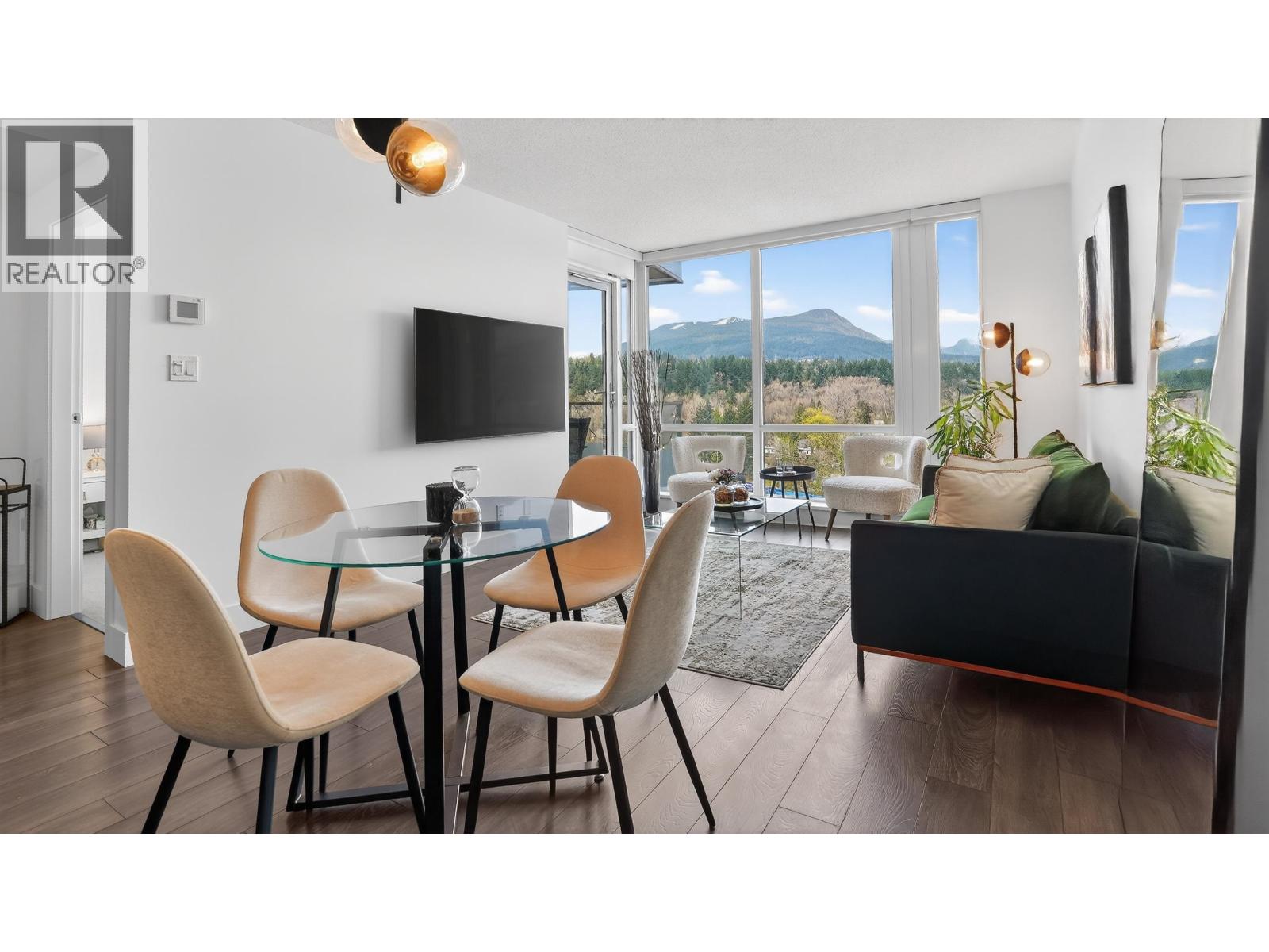 1401 1550 FERN STREET, North Vancouver, British Columbia