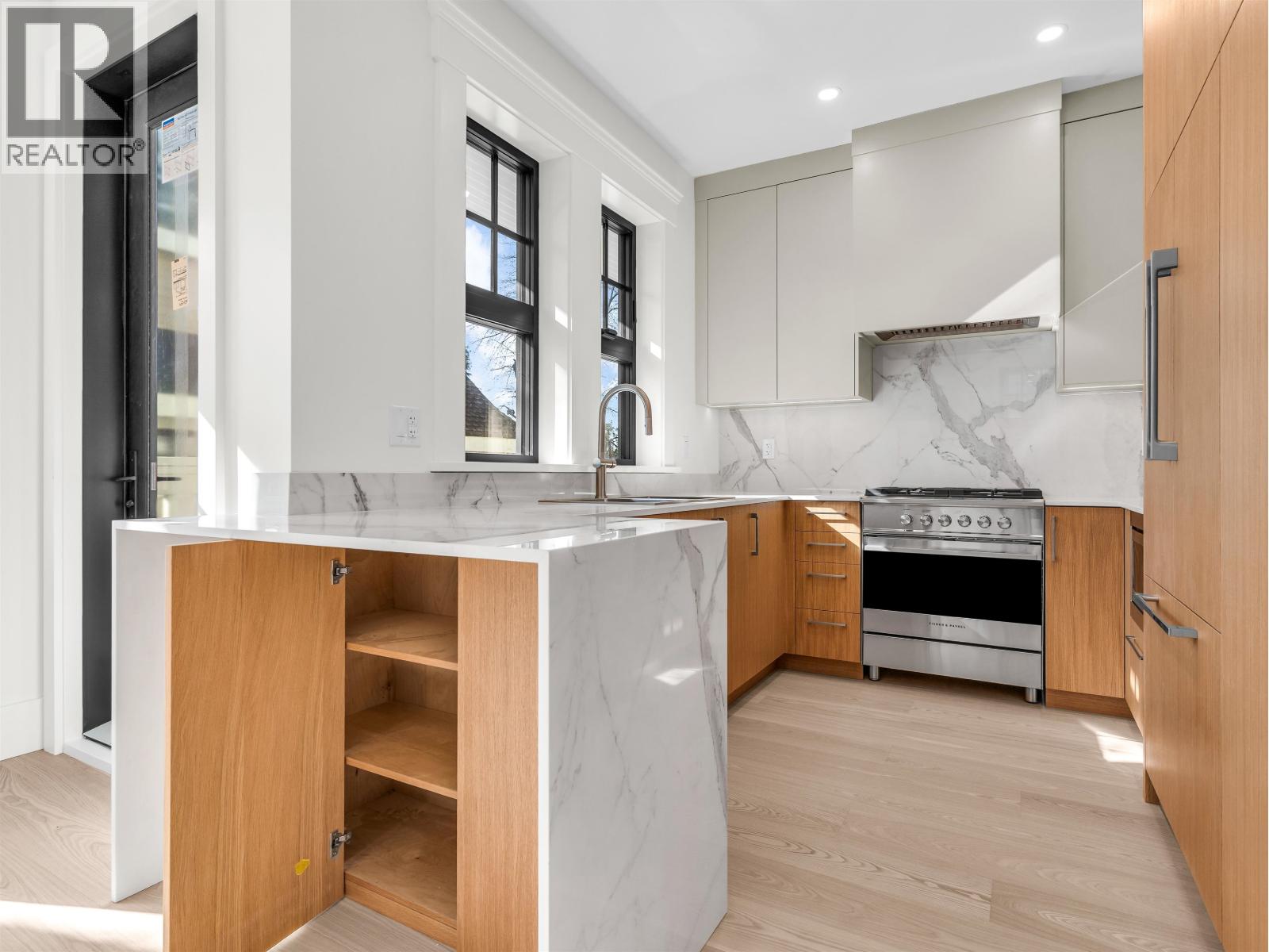 2566 W 2nd Avenue, Vancouver, British Columbia  V6K 1J8 - Photo 12 - R3096096