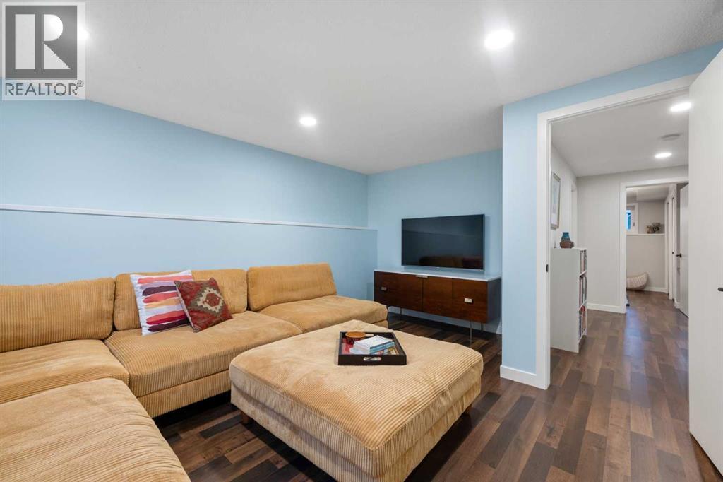 16 Lake Twintree Place Se, Calgary, Alberta  T2J 2X5 - Photo 32 - A2299355