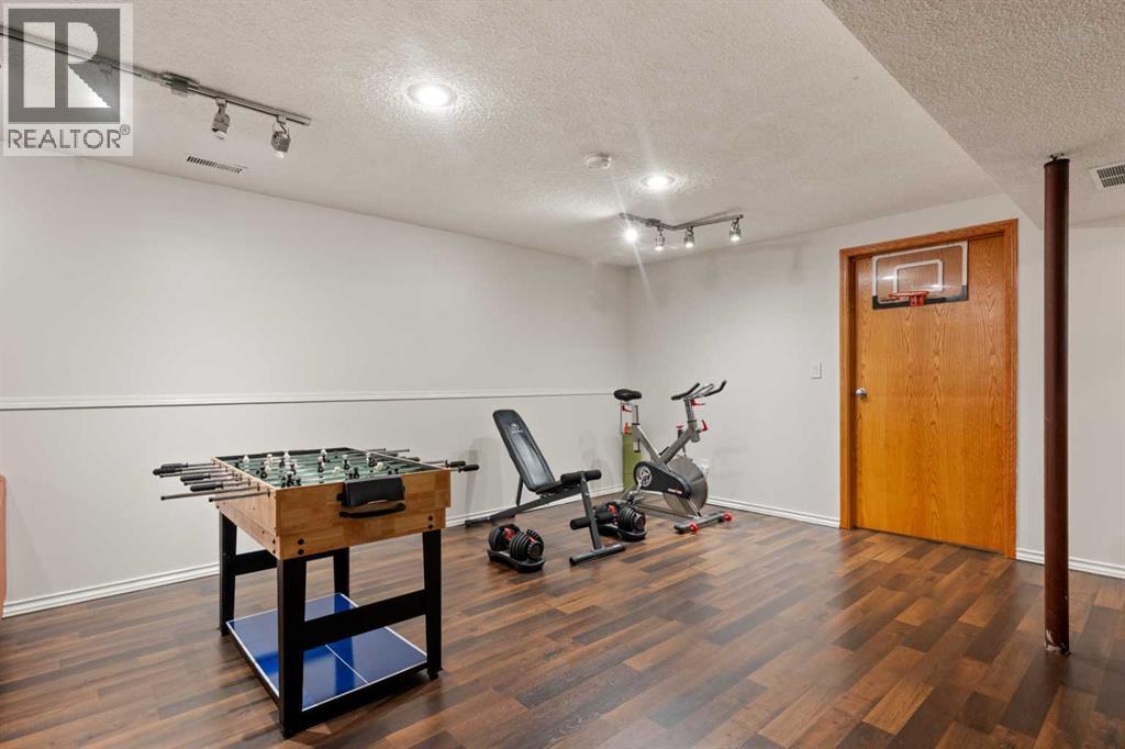 16 Lake Twintree Place Se, Calgary, Alberta  T2J 2X5 - Photo 39 - A2299355