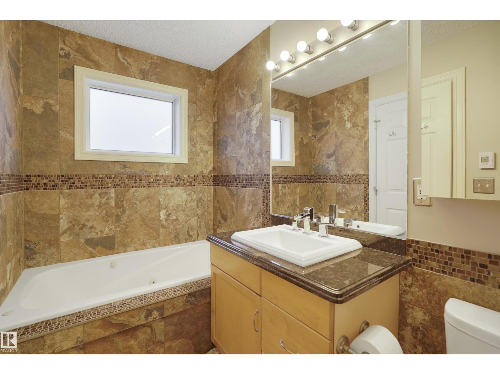 580 Glenwright Cr Nw, Edmonton, Alberta  T5T 6K8 - Photo 37 - E4479099