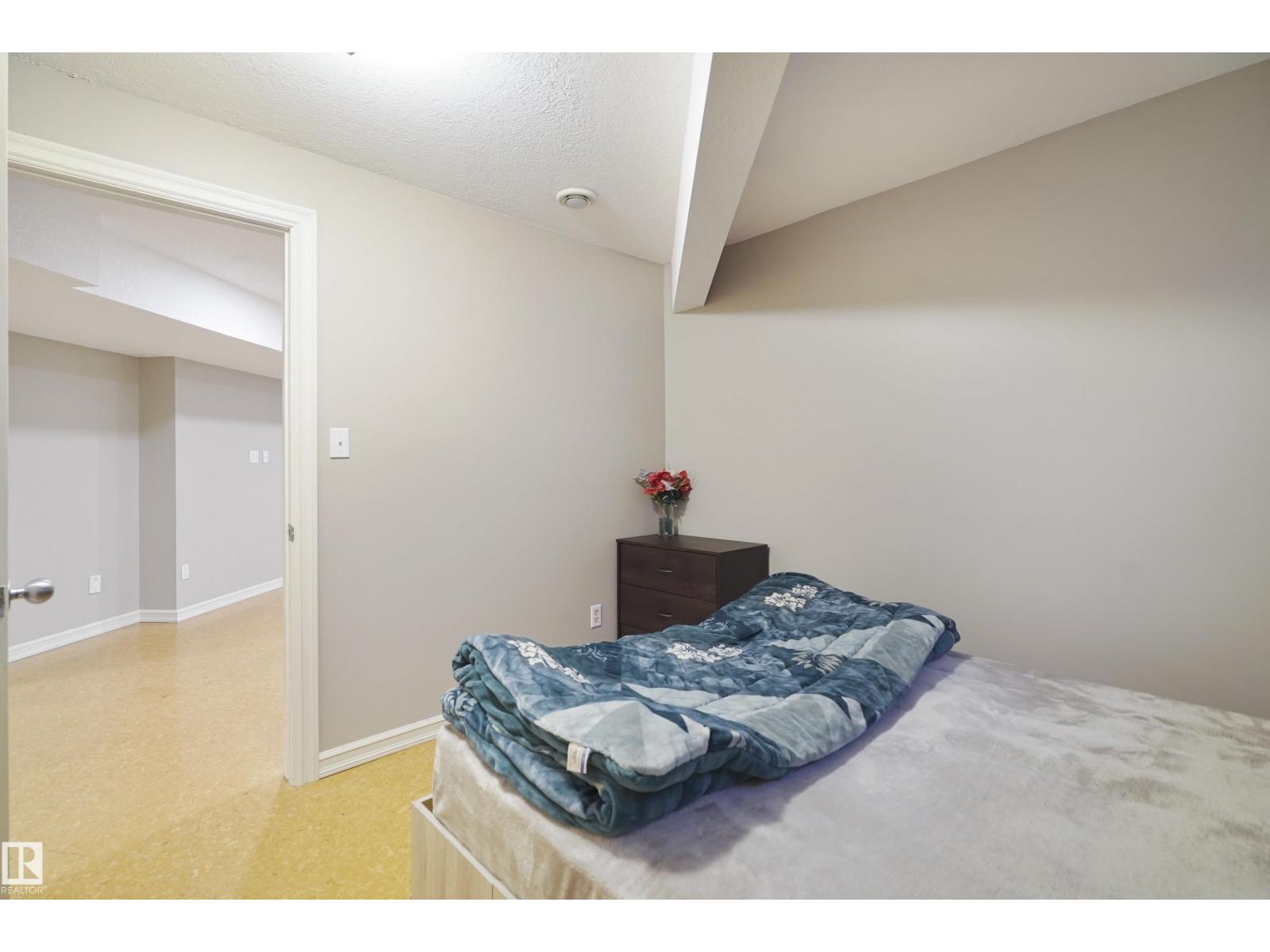 580 Glenwright Cr Nw, Edmonton, Alberta  T5T 6K8 - Photo 45 - E4479099