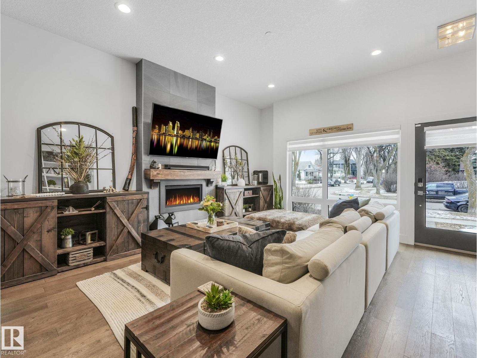 6720 105a St Nw, Edmonton, Alberta  T6H 2R2 - Photo 3 - E4481545