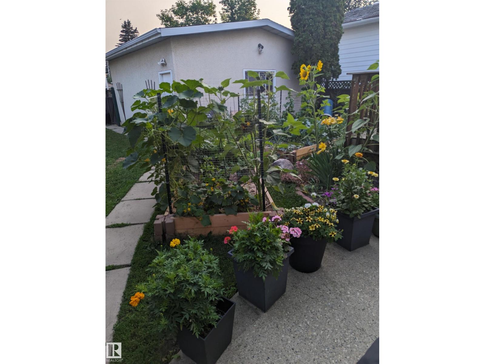 7123 39a Av Nw Nw, Edmonton, Alberta  T6K 0R7 - Photo 45 - E4481548