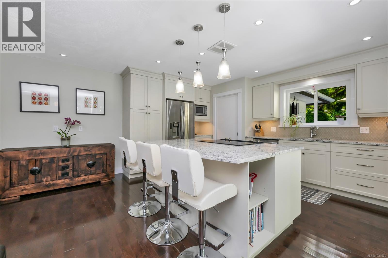 4008 Bow Rd, Saanich, British Columbia  V8N 3B1 - Photo 12 - 1031679