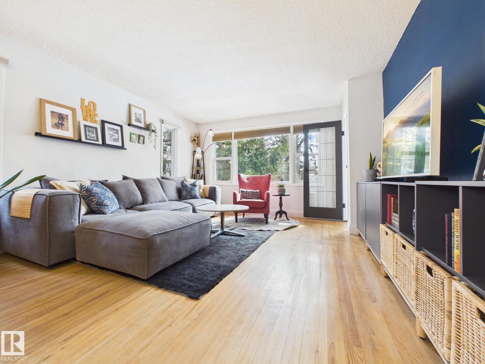 8746 84 Av Nw, Edmonton, Alberta  T6C 1E2 - Photo 6 - E4481549