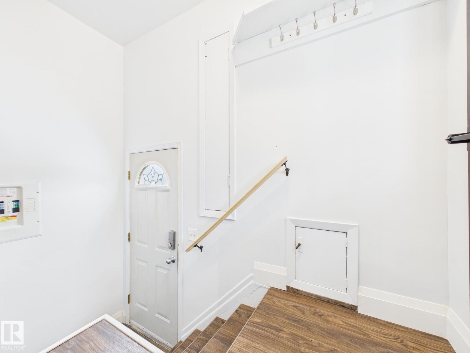 8746 84 Av Nw, Edmonton, Alberta  T6C 1E2 - Photo 29 - E4481549