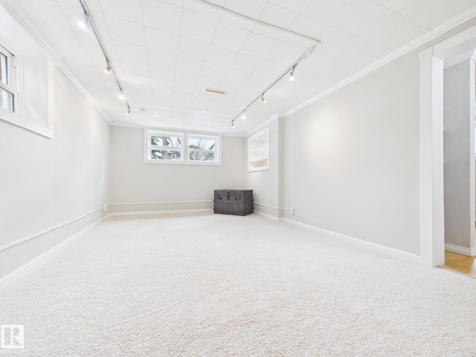 8746 84 Av Nw, Edmonton, Alberta  T6C 1E2 - Photo 33 - E4481549