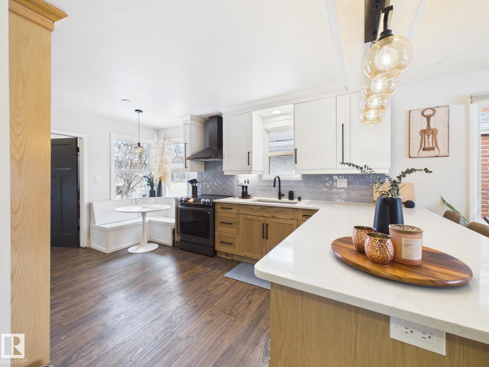 8746 84 Av Nw, Edmonton, Alberta  T6C 1E2 - Photo 11 - E4481549