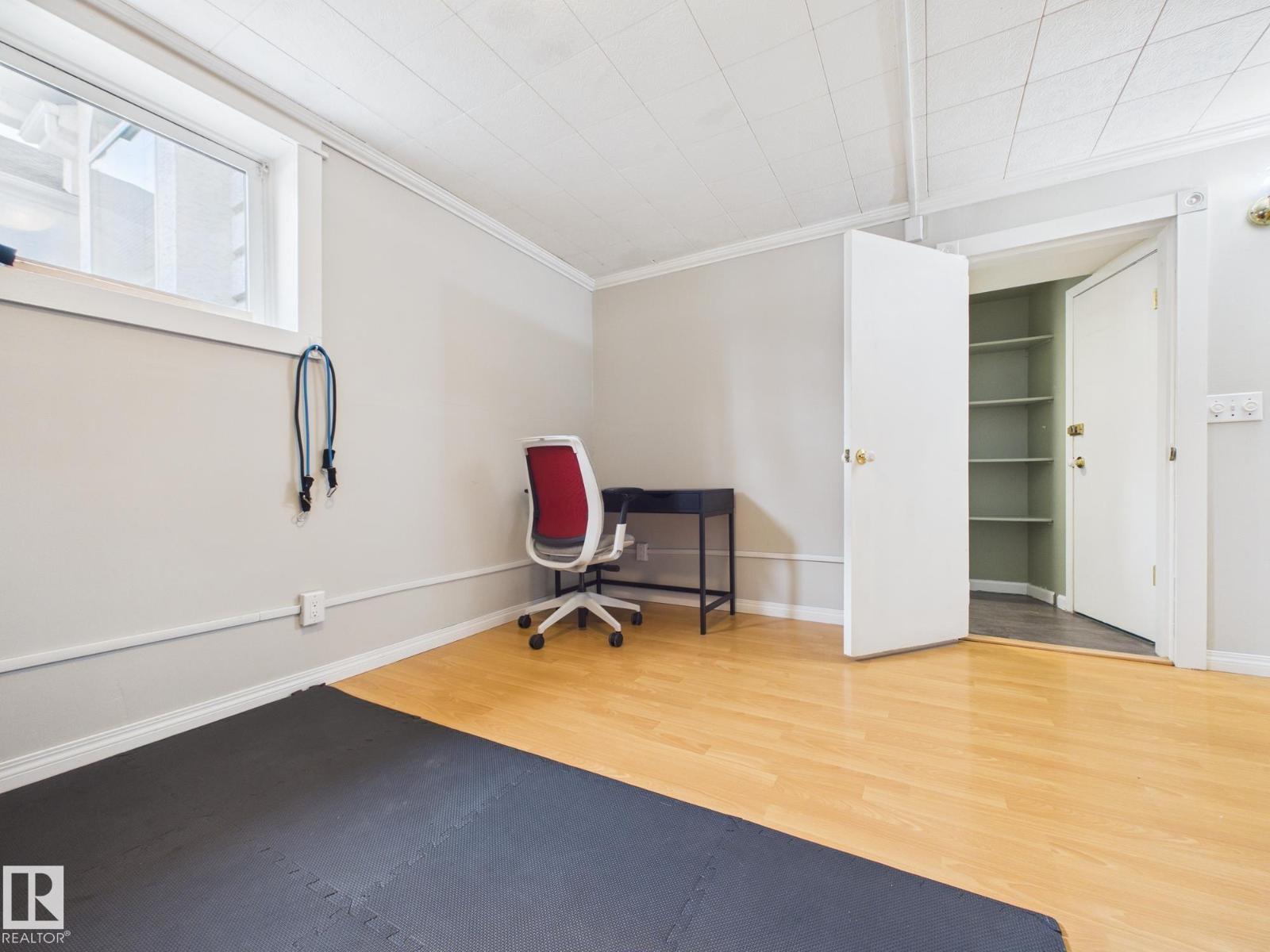 8746 84 Av Nw, Edmonton, Alberta  T6C 1E2 - Photo 39 - E4481549