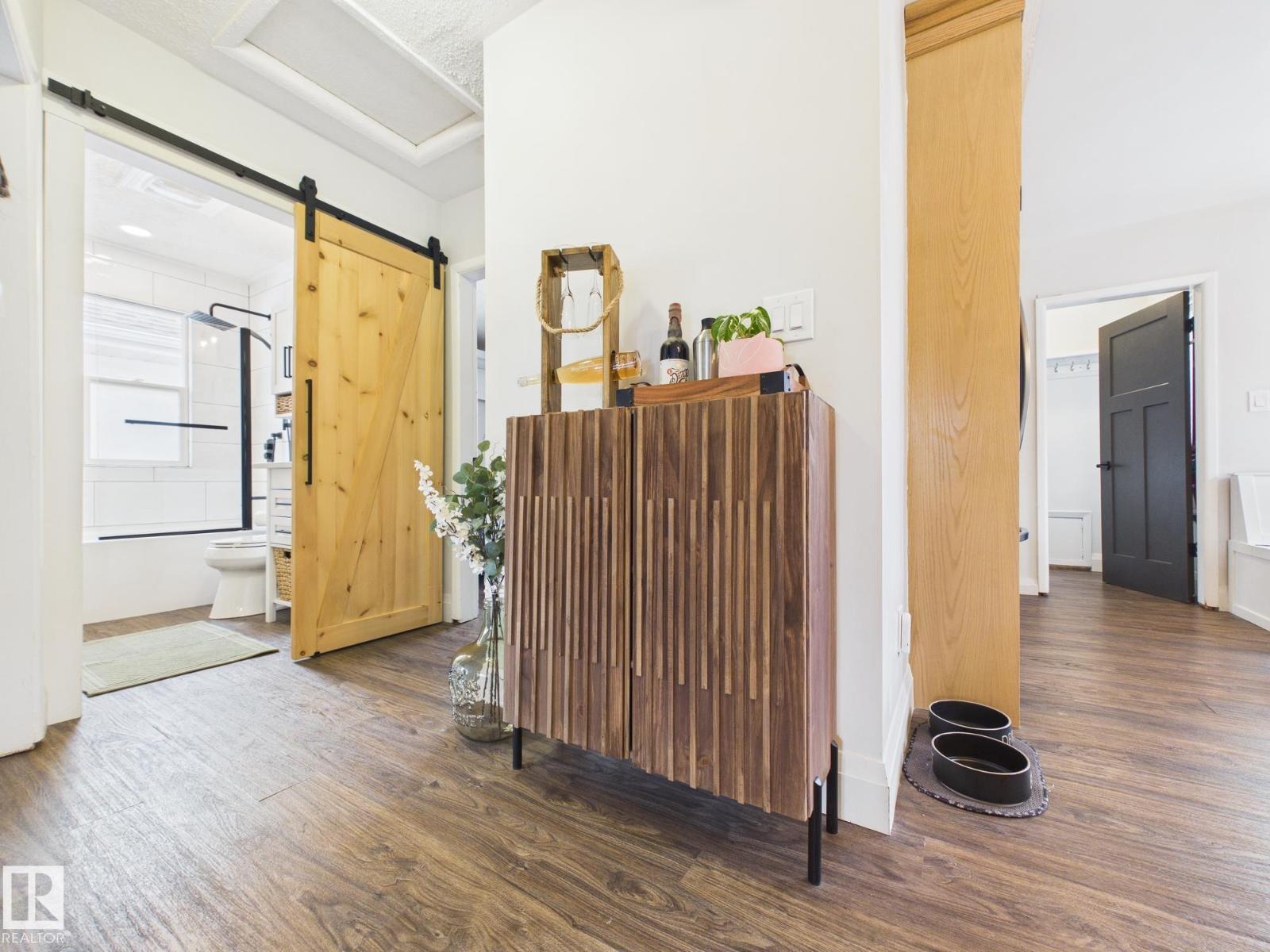 8746 84 Av Nw, Edmonton, Alberta  T6C 1E2 - Photo 26 - E4481549