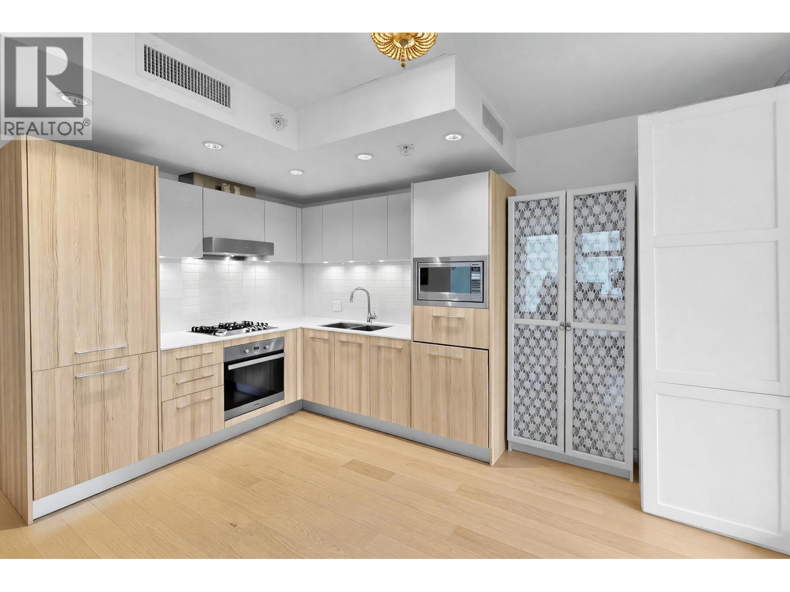 1510 2220 Kingsway, Vancouver, British Columbia  V5N 2T7 - Photo 12 - R3108975