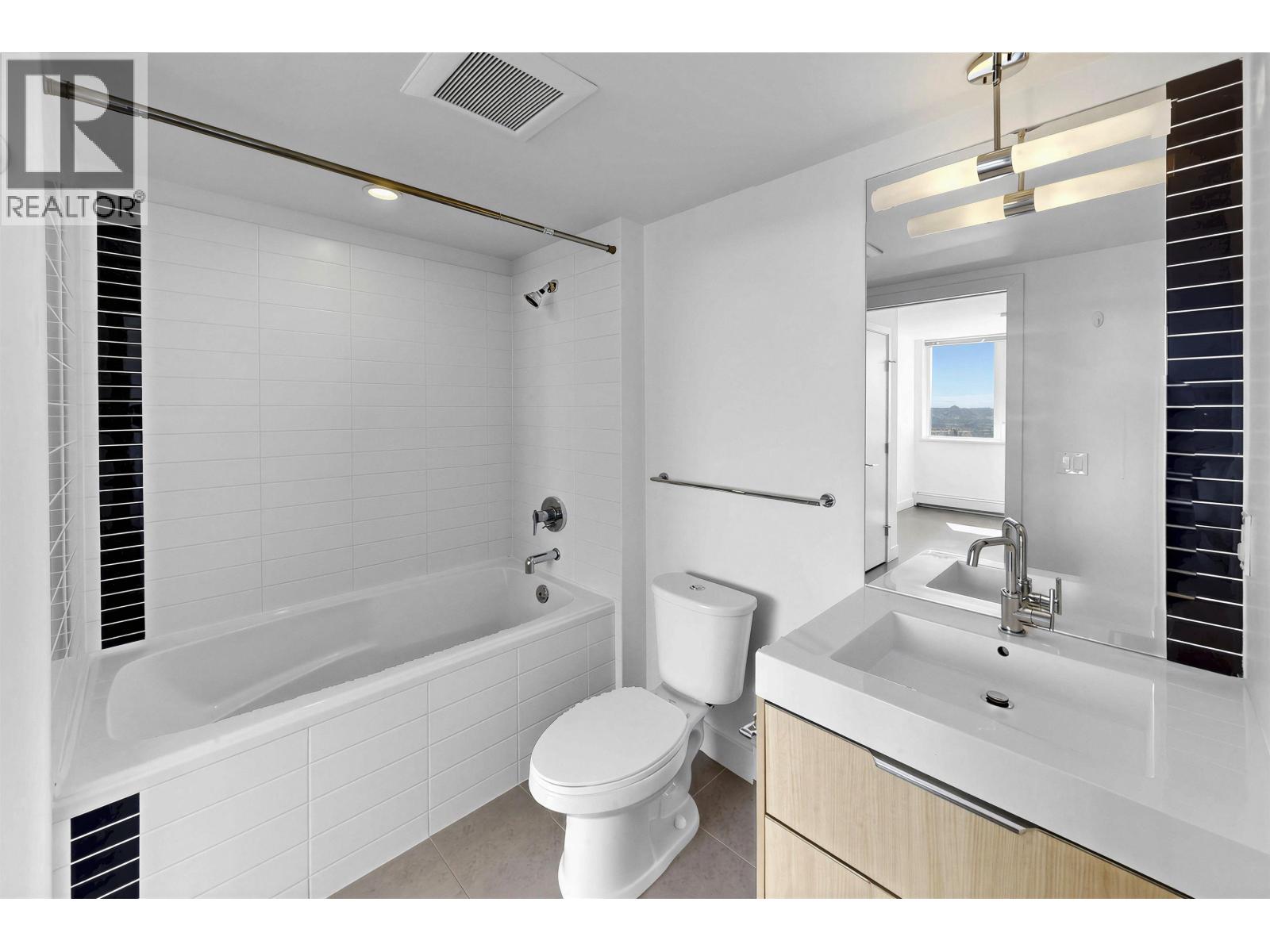 1705 1325 Rolston Street, Vancouver, British Columbia  V6B 0M2 - Photo 17 - R3109605