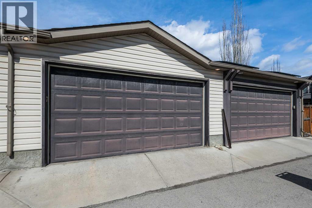 7 Clydesdale Place, Cochrane, Alberta  T4C 0M4 - Photo 38 - A2294674