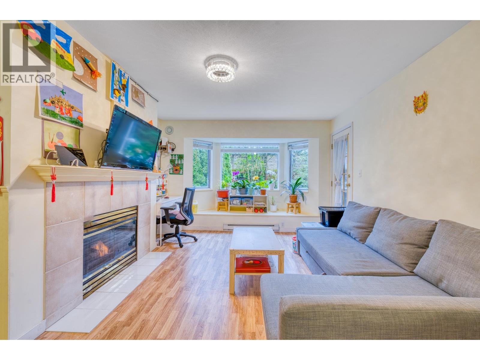 207 3738 Norfolk Street, Burnaby, British Columbia  V5G 4V4 - Photo 4 - R3099977