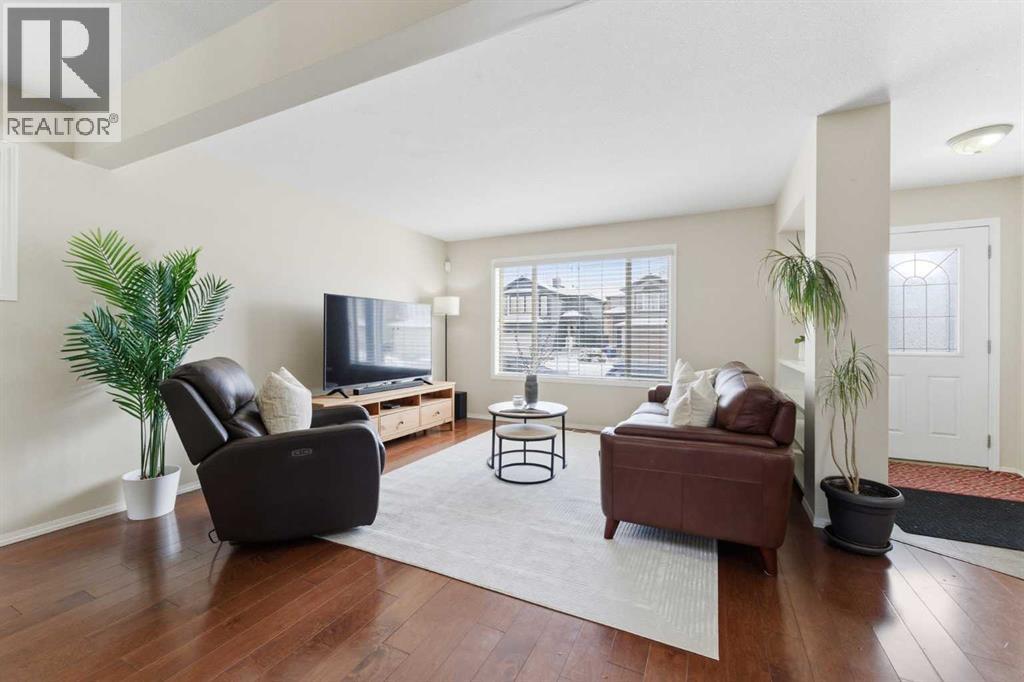 67 Bridlecrest Road SW, Calgary, Alberta  T2Y 5J2 - Photo 7 - A2296456