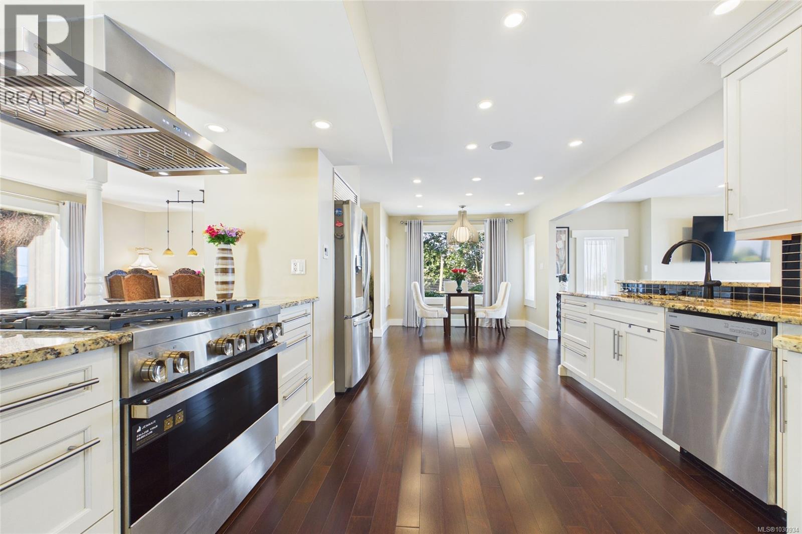 5246 Lost Lake Rd, Nanaimo, British Columbia  V9T 5E5 - Photo 11 - 1030934