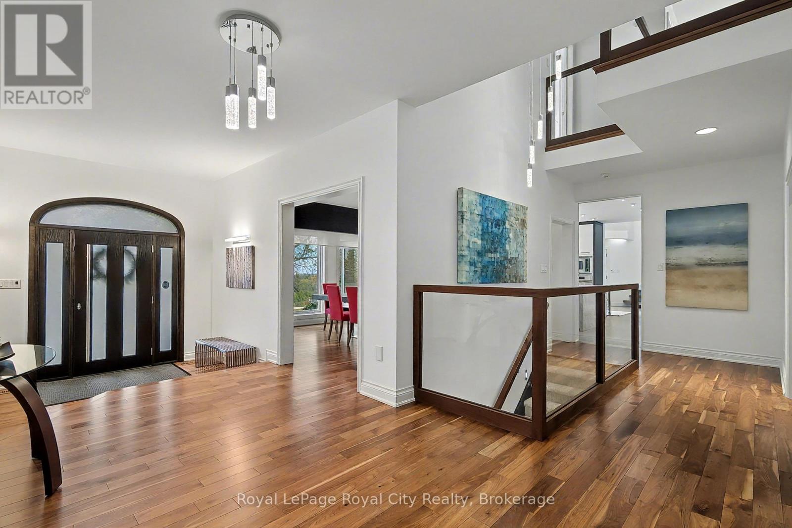 20 Fox Run Drive, Puslinch, Ontario  N0B 2J0 - Photo 4 - X12968154