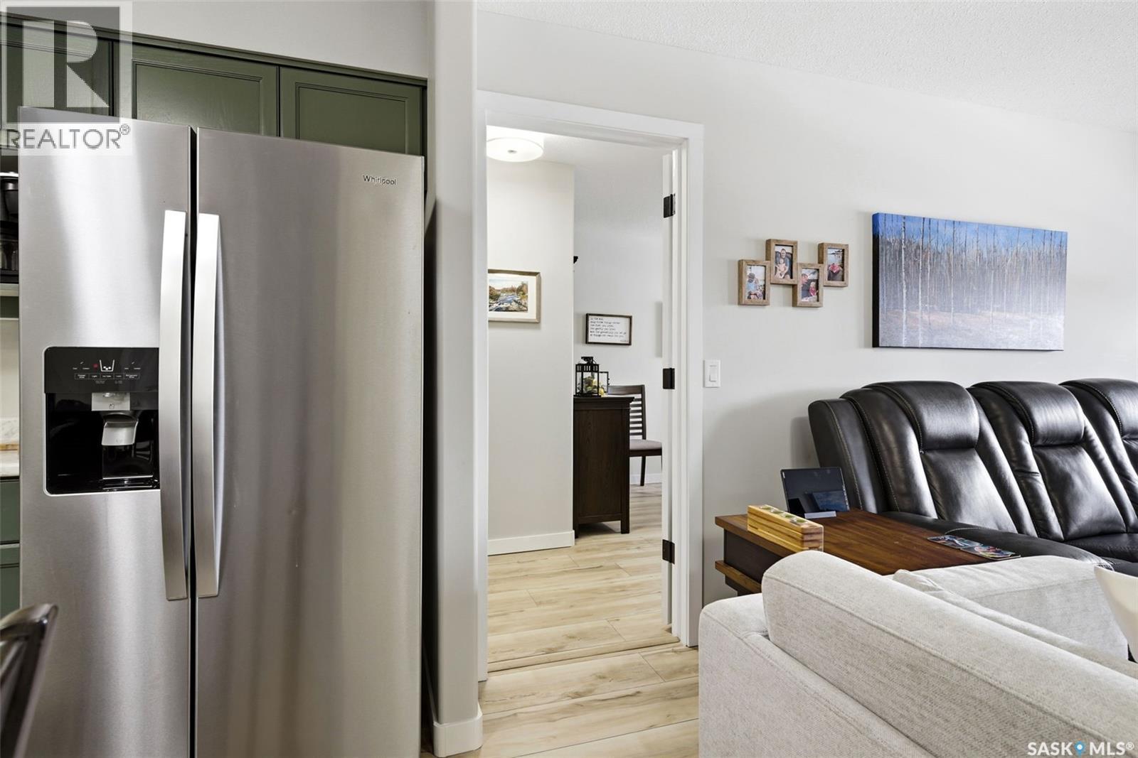 303 100 5th Avenue, Regina Beach, Saskatchewan  S0G 4C0 - Photo 10 - SK032561