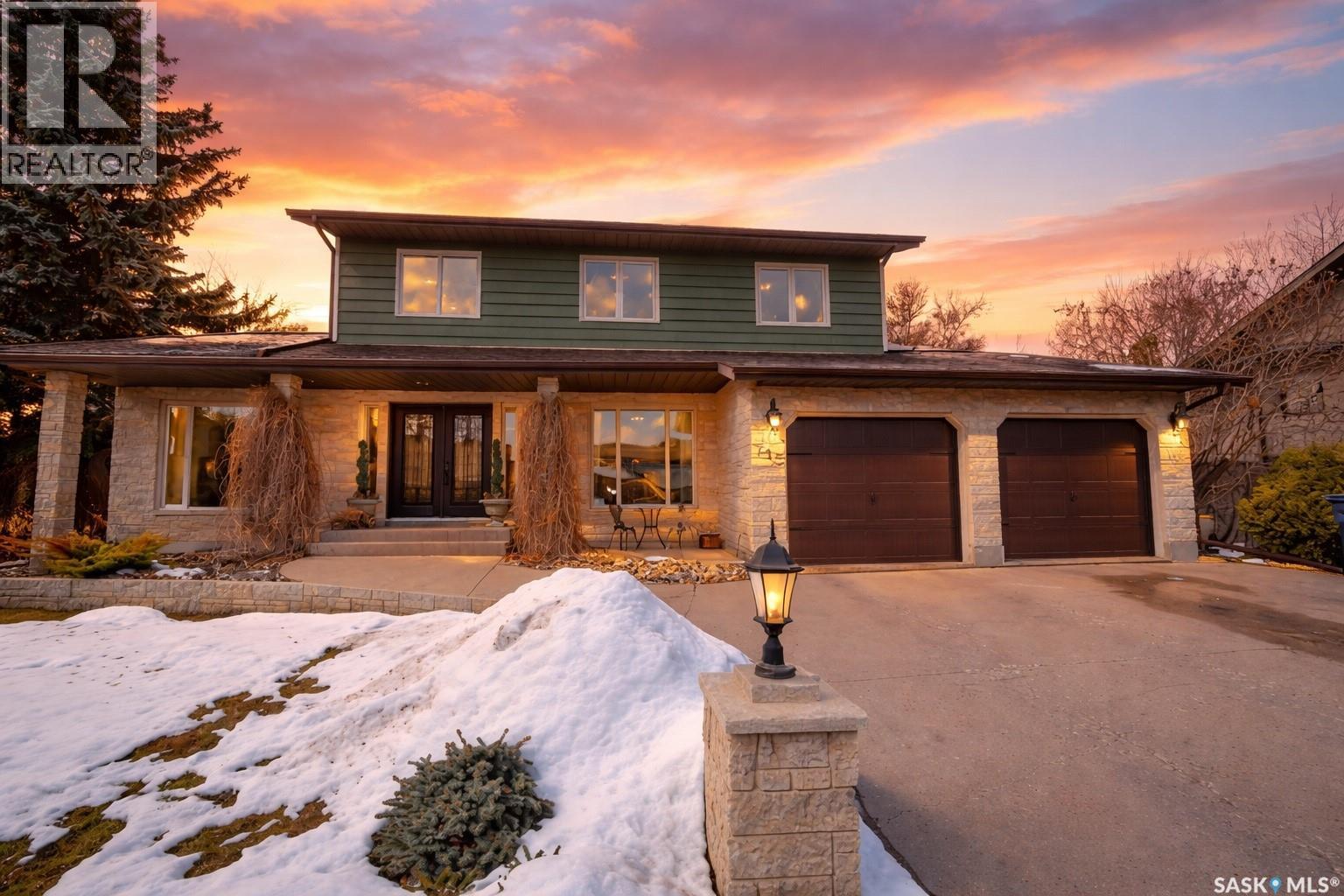 715 Emerald BAY, Saskatoon, Saskatchewan