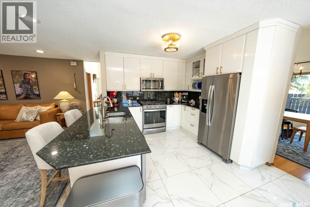 715 Emerald Bay, Saskatoon, Saskatchewan  S7J 4E3 - Photo 11 - SK032541