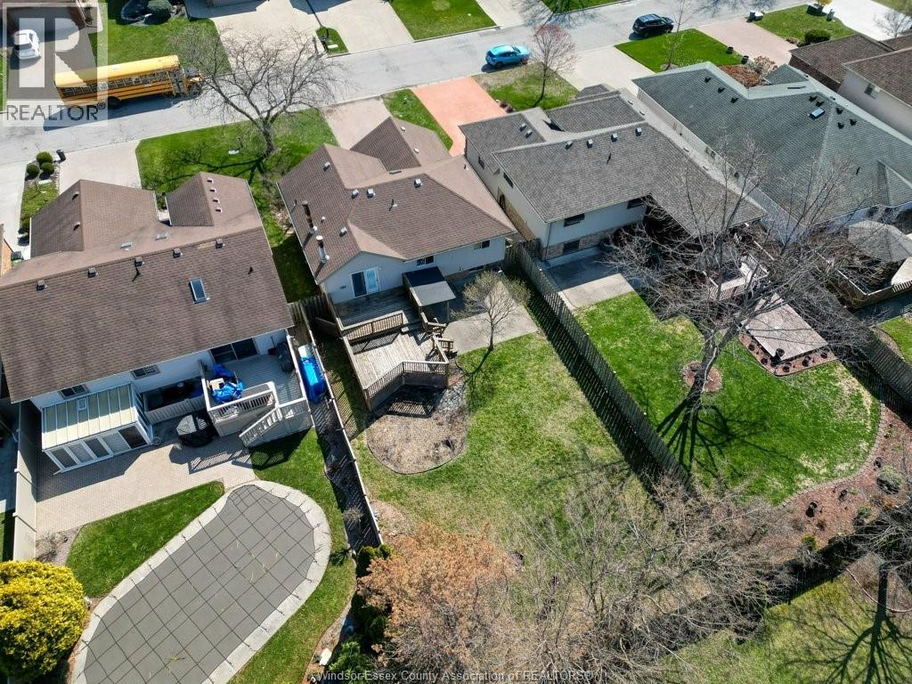 655 Michael Drive, Tecumseh, Ontario  N8N 4N2 - Photo 38 - 26007190