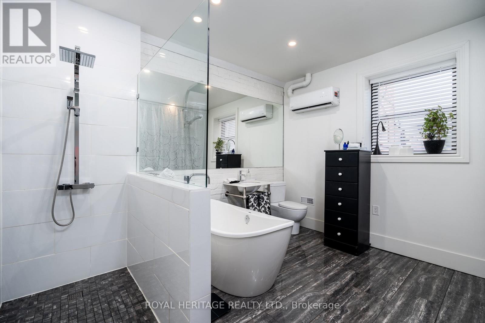 269 Front Street, Belleville, Ontario  K8N 2Z6 - Photo 15 - X12743036