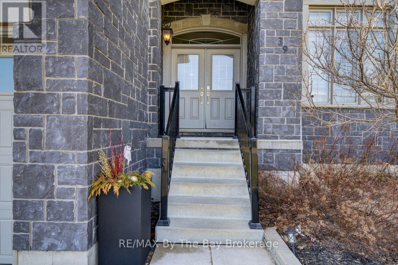 39 Gilpin Crescent, Collingwood, Ontario  L9Y 0Z1 - Photo 7 - S12980736