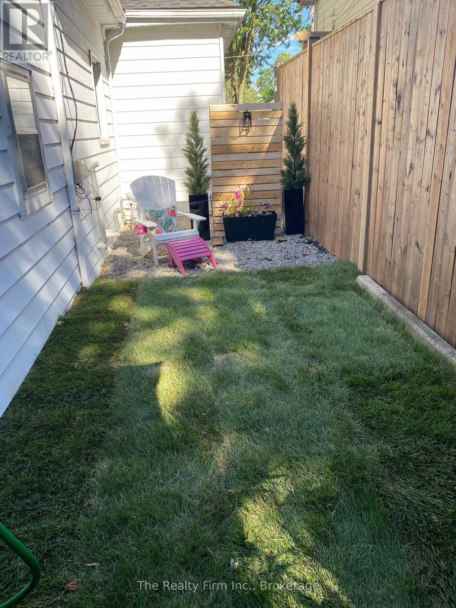 134 Well Street, Stratford, Ontario  N5A 4M1 - Photo 33 - X12980804