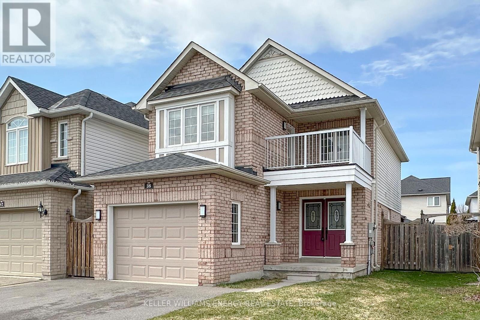 38 Hutton Place, Clarington, Ontario  L1C 5K1 - Photo 2 - E12980740