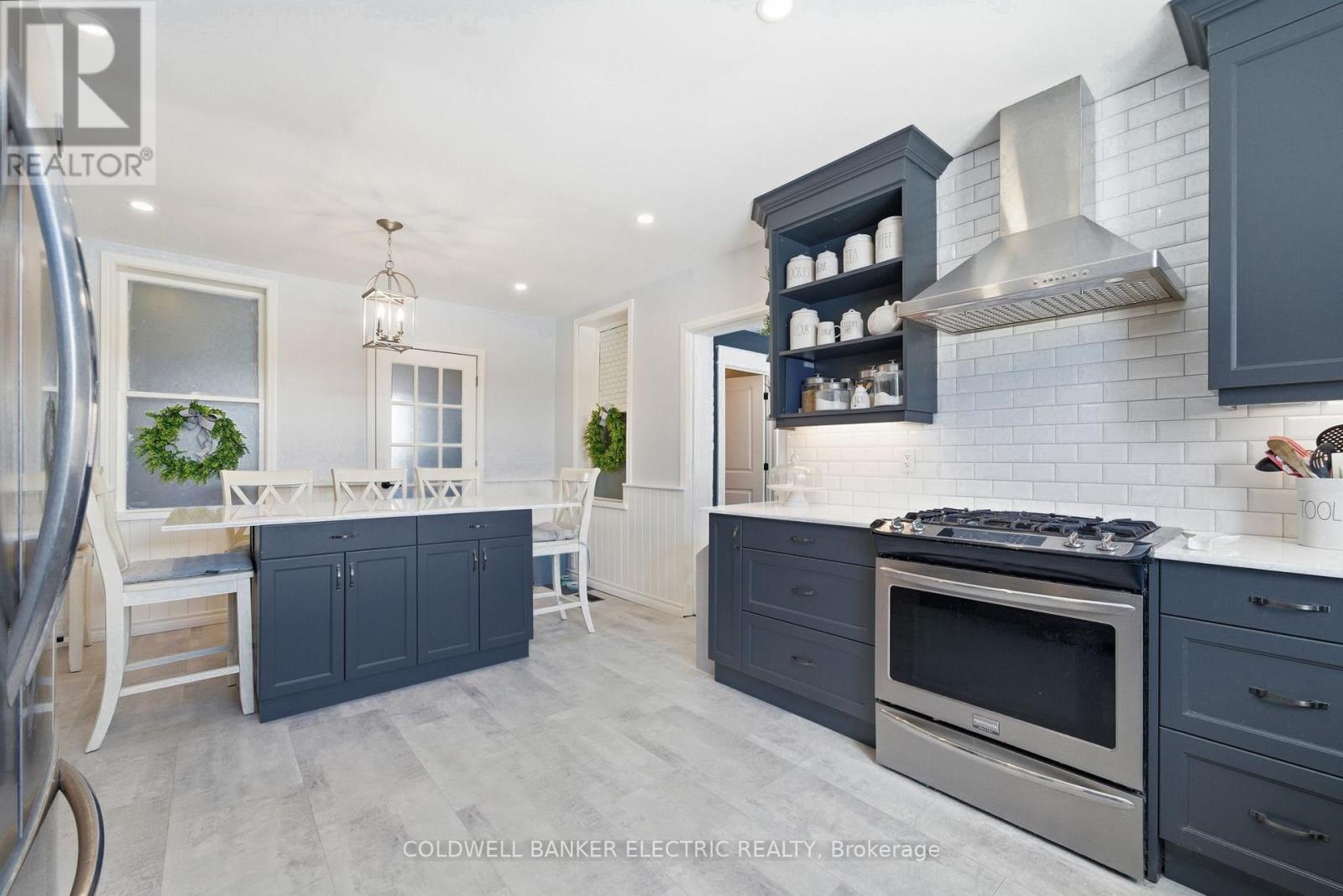 36 Ermatinger Street, Selwyn, Ontario K0L 2H0 - Photo 19 - X12980838