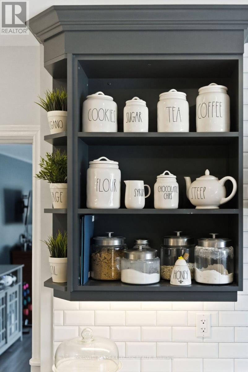 36 Ermatinger Street, Selwyn, Ontario K0L 2H0 - Photo 20 - X12980838