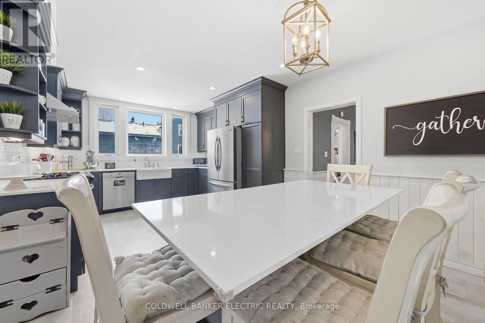 36 Ermatinger Street, Selwyn, Ontario K0L 2H0 - Photo 23 - X12980838