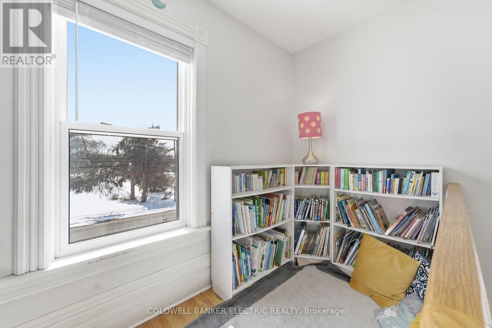 36 Ermatinger Street, Selwyn, Ontario K0L 2H0 - Photo 30 - X12980838